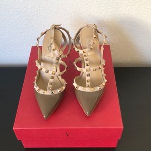 Valentino Brown Rockstud patent leather pumps 37.5